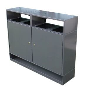 Afvalscheidingsbak van staal met 4 compartimenten van 30 liter, geschikt voor buitengebruik en leverbaar in RAL-kleur