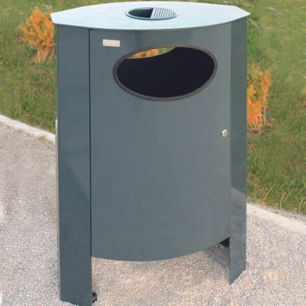 Moderne buitenafvalbak van staal Duurzame buitenafvalbak van staal, ideaal voor openbare ruimtes. Leverbaar in diverse RAL-kleuren.