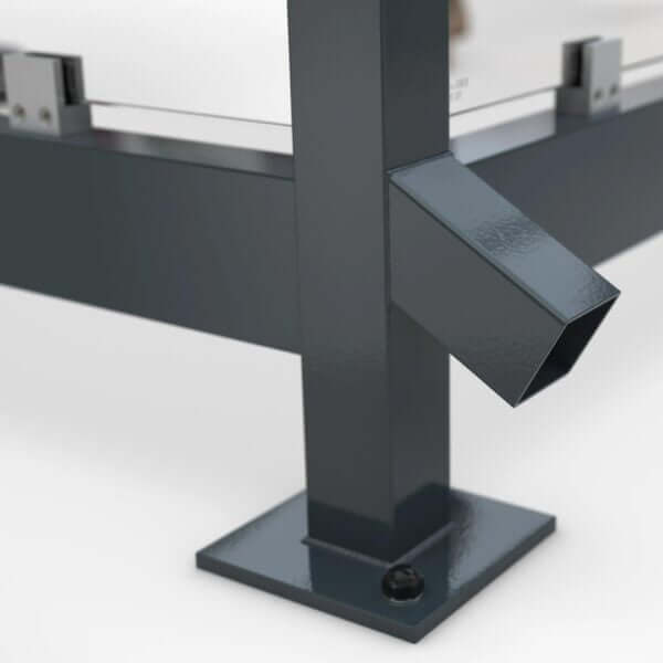 rookabri-fietsoverkapping-cologne Detail van waterafvoer bij rookoverkapping of fietsoverkapping met stalen voetplaat