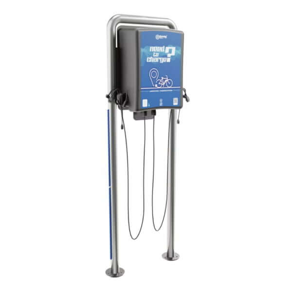 Fietslaadpaal voor E-bikes – Bestel Online voor Openbare Ruimtes Vrijstaande fietslaadpaal met blauwe signalisatie, geschikt voor e-bikes en openbare ruimtes.